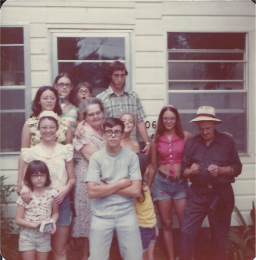 Beebe and Gordon Frye with their nieces and nephews, children of Dorothy and Raynold Herr